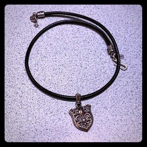 ⚜️5/$25⚜️Black fleur de lis necklace
